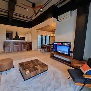 Vaux Park Street - A Collection Of 8 Luxury Lofts Aparthotel