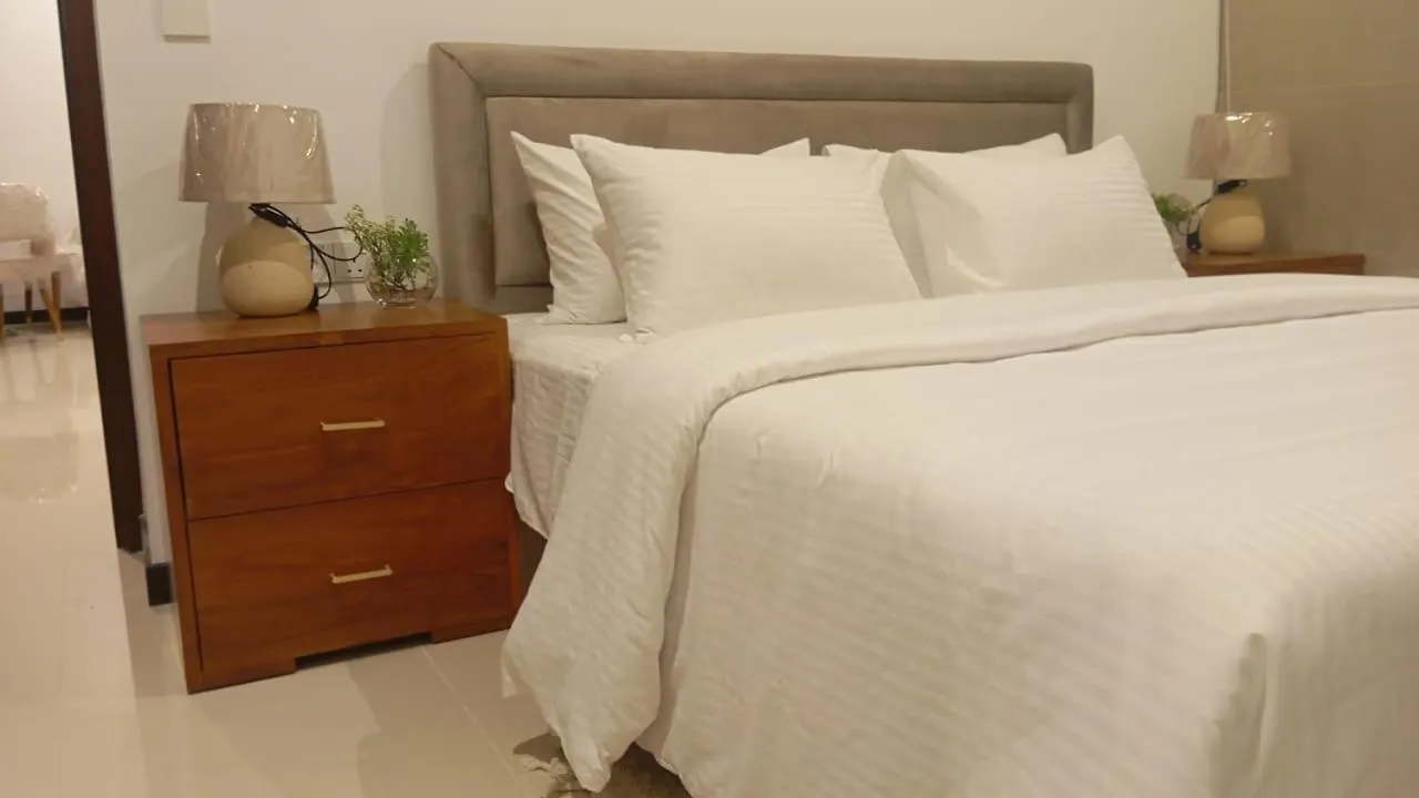 Trizen Oceanview Apartment Colombo